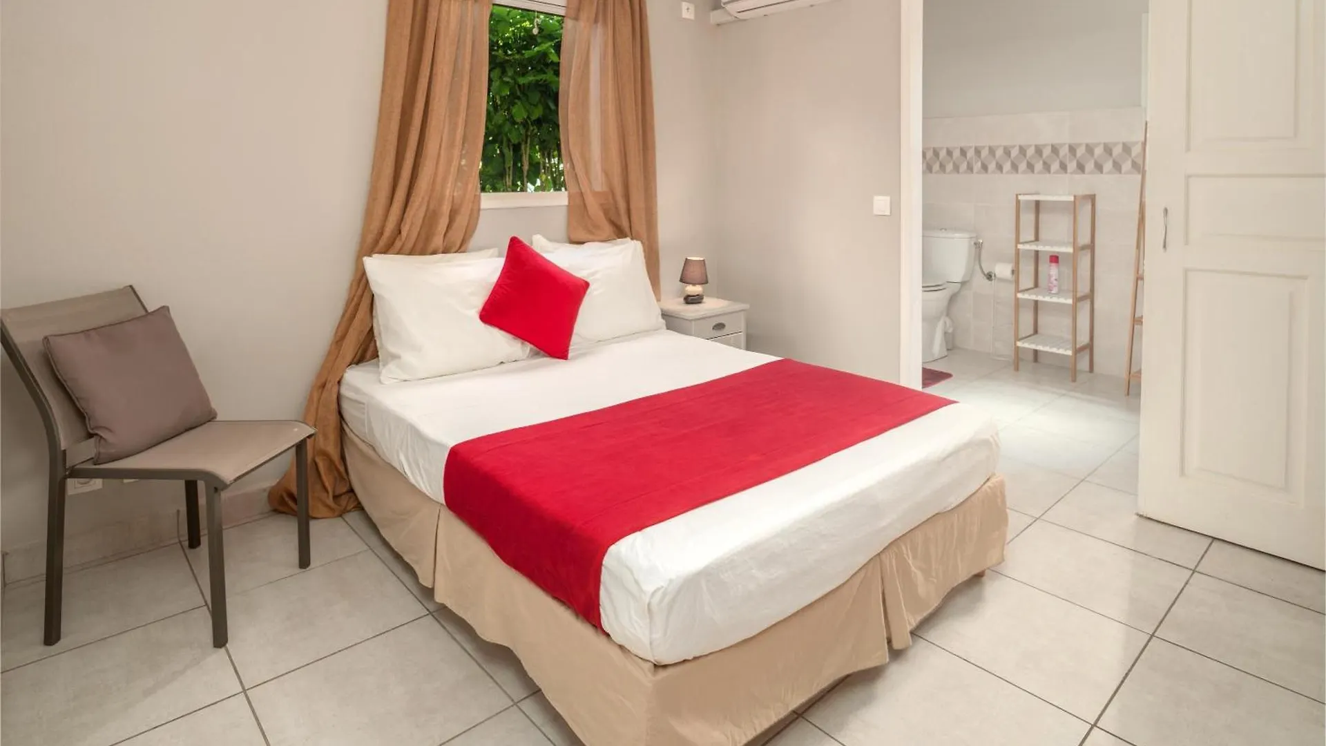 Holiday home Villa Muscade - Maison Avec Piscine Partagee Saint-Francois
